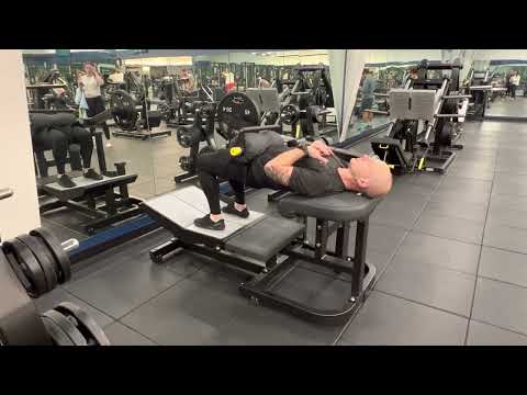 Technogym Pure Strength Plate Loaded | Hip Thrust