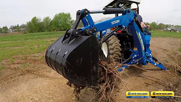 Kolik koní má traktor New Holland Boomer 35?