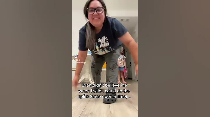 Mom Proves She Can Still Do The Splits *hilarious ...