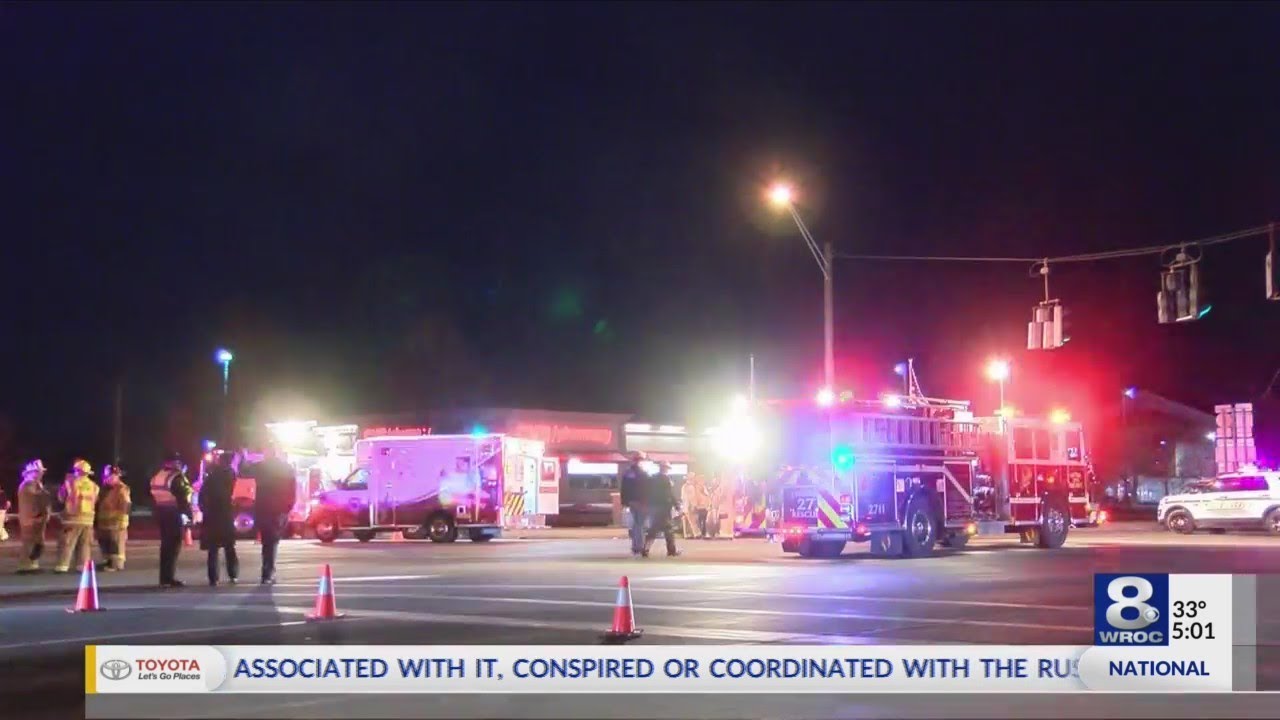 Multiple injured in crash in Farmington on Route 332 and Route 96 - YouTube