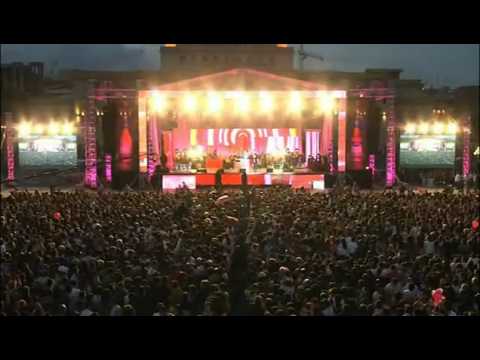 Arman Hovhannisyan Live In Concert At Republic Square In Evn