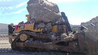 World Dangerous Idiots Bulldozer Operator Skill  Fastest Climbing Bulldozer Heavy Equipment Fails
