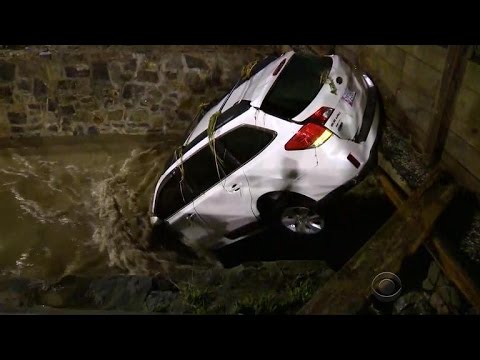 Ellicott City flooding prompts emergency rescues, state of emergency