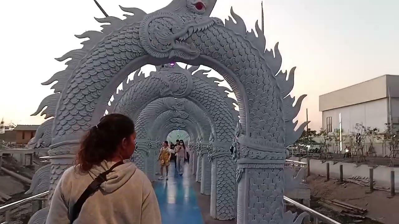 # ชมบรรยากาศที่วัดใหญ่ด้วยกันค่ะ งานประจำปี