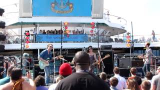 Yuck -  &quot;Georgia&quot; live @ Lido Deck on WEEZER CRUISE