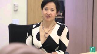 What does a venture operating partner do?
