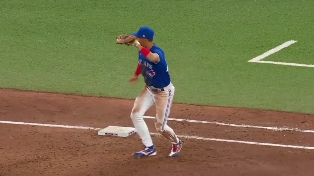 【芸術】ファーストの華麗な送球捕球集