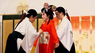 浜松市姫様道中　姫様　着付け（おひきずり）