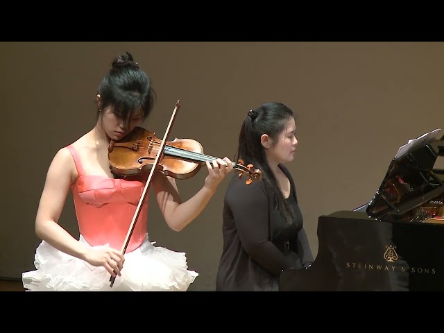 鍾尹 - 這是去年音樂會的表演連結！