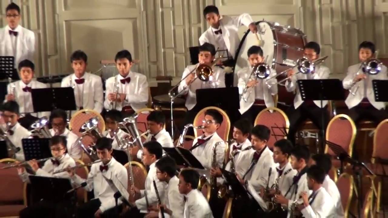 Wind Orkestra SBP 2009 - Kolej Melayu Kuala Kangsar - YouTube