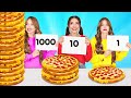 DESAFÍO DE ESCAPE DE 100 CAPAS DE COMIDA || Comida gigante VS. pequeña por 24 horas por 123 GO!