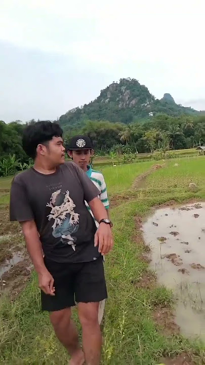 Mang jajang reuwas. #videoviral #lucu #bodorsundaterbaru #trending #ngakak #bodorsunda #comedy