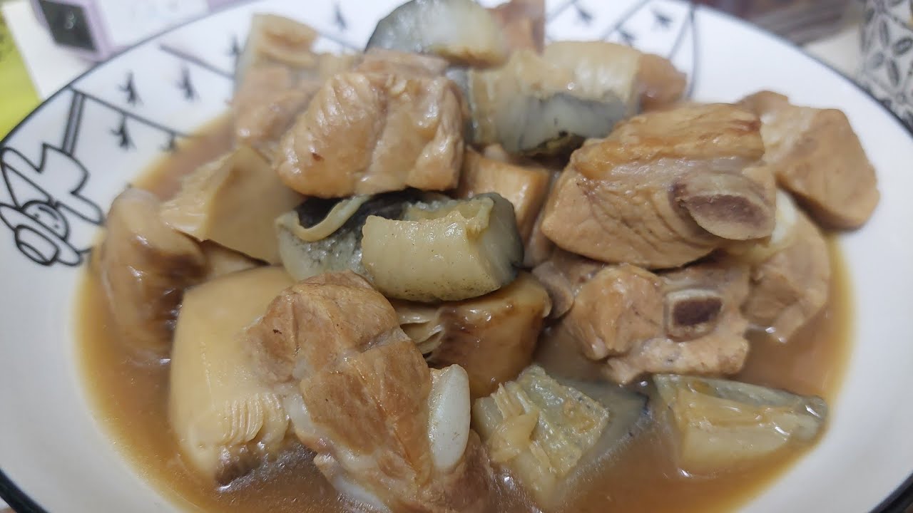 Masakan hongkong ungkep  teripang jamur kering dan baikwat kesukaan majikanku