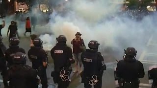Protesters taunt police, damage downtown Charlotte