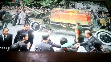 CTN Trần Đại Quang( lễ tiễn đưa đưa bác về quê an nghỉ tiếc là thiếu một người quan trọng)