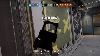 Tom Clancy's Rainbow Six® Siege spawn peek one tap