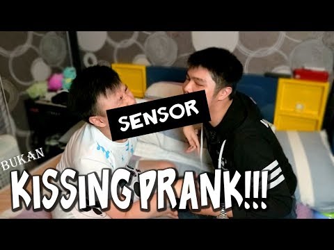 bukan-kissing-prank-indonesia!!-ft.-the-jooomers