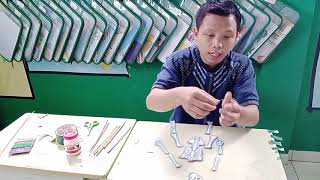 Praktek Membuat Wayang Rangka Manusia