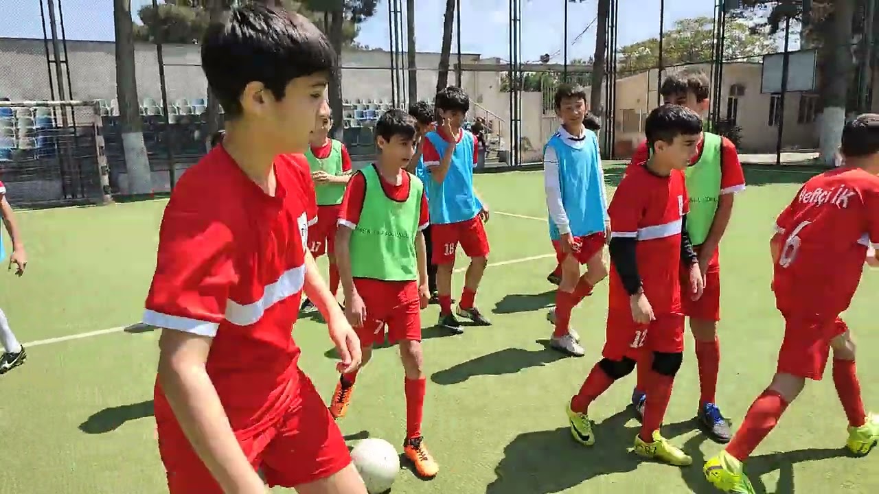 Rəqibi Keçmək Məqsədilə Driblinq