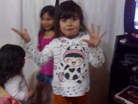 jazmin saucedo y primas.mp4