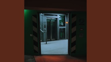 Pulsating Ambience for Long Elevator Rides