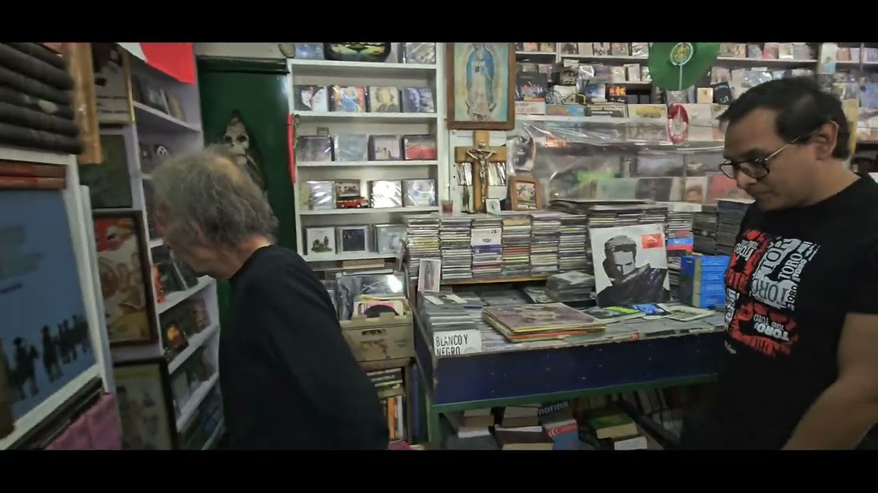 Roxy and Roll una tienda que te transportara a diversas épocas de la música en diversos formatos.
