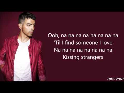 DNCE ft. Nicki Minaj - Kissing strangers (lyrics) 