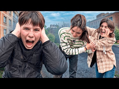 ЖЕНЩИНЫ ПОДРАЛИСЬ ИЗ-ЗА ШКОЛЬНИКА
