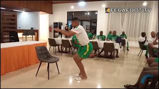 Samuel Eto'o visit the Cameroon players as one celebrate birthday 🤗