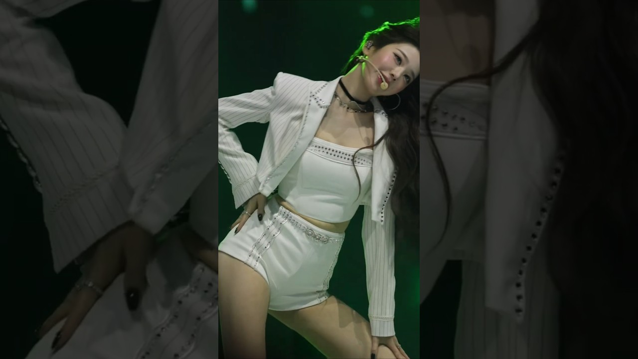 251220 아이브 장원영 'XOXZ' 직캠