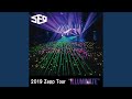 Miniature de la vidéo de la chanson Now Or Never (Live - 2019 Zepp Tour - Illuminate At Zepp Divercity, Tokyo)