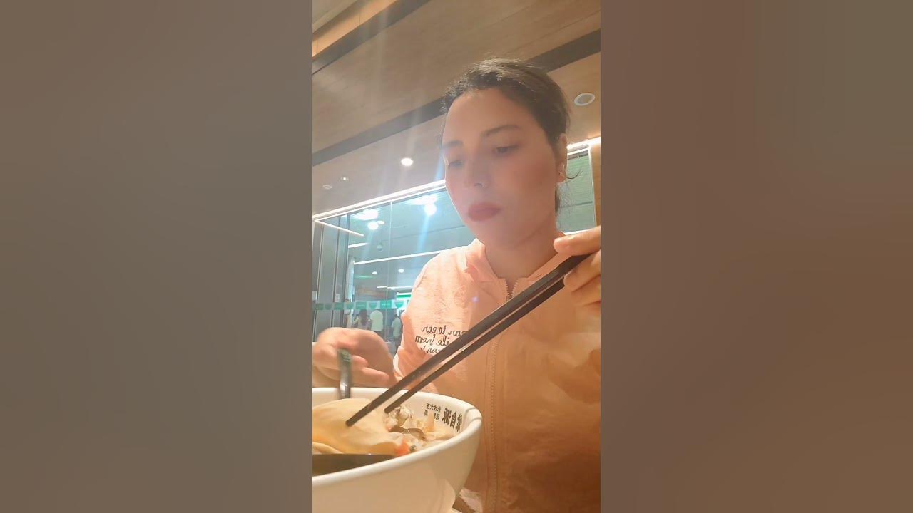 i-eat-chinese-food-with-the-chopstick