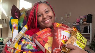 Canadian Snacks🇨🇦 (Cece Tries New Things) Ep. 4