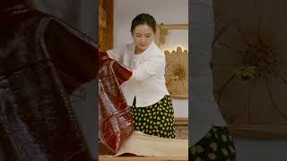 学着儿时妈妈的样子，用羊奶果熬成酱，做一些酸酸甜甜的羊奶果果丹皮给家人吃！#shorts #cooking #fruit #滇西小哥