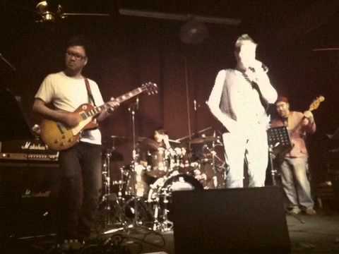 (5) Eugene Pao包以正& Jun Kung 恭碩良the Pows 2011,play classic rock
