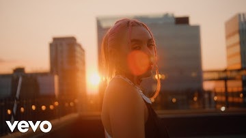 Sofia Castro - Te Juro No Te Miento (Official Video)
