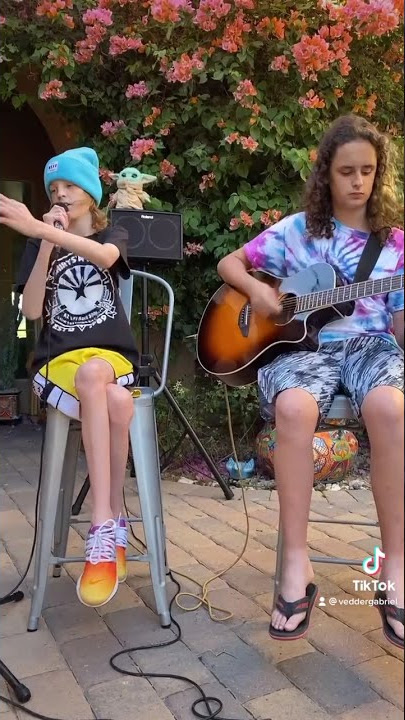 Guns n’ Roses #deadhorse #shorts #rocknroll #gnr #gunsnroses #short