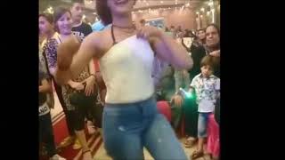 رقص بنت جامدة اواي +18 البنطلون ضيق اواي 2019 على مهرجانات