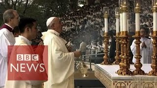 Pope Francis: Millions gather for Philippines Mass