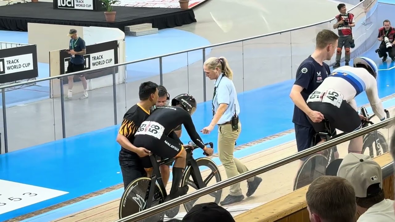 UCI WC 26 Sprint M semi ht 1 race1 Richardson vs Awang