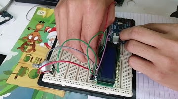 โปรแกรมแสดงชื่อบนจอ LCD ด้วยบอร์ด Arduino