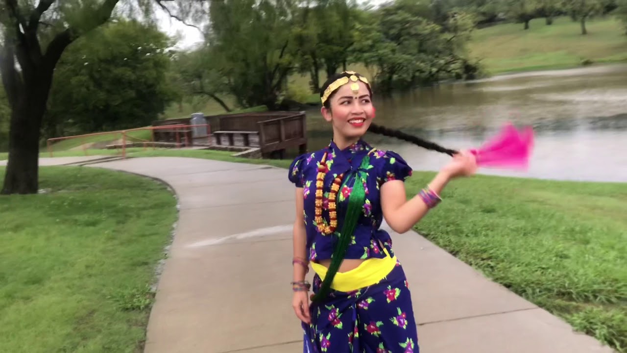 PIRIM NALAUNE  Melina Rai ft Barsha Raut Sarbashree Dance  New Nepali Song 
