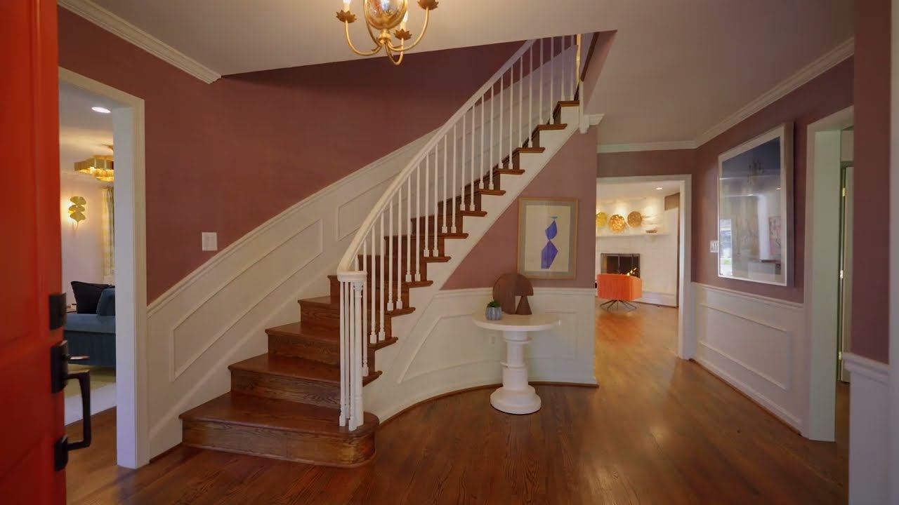 1107 Savile Lane | Sandy McMaster Real Estate