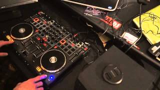 BEAT MATCHING TUTORIAL ON THE RELOOP TERMINALMIX8 BY ELLASKINS THE DJ TUTOR