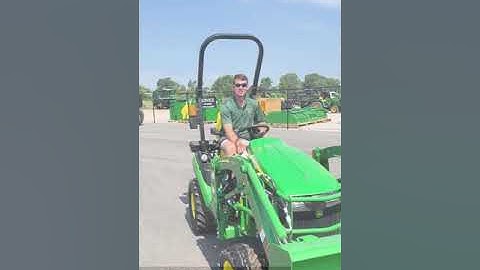How to detach and attach a John Deere loader