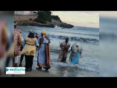 Los Reyes Magos de Oropesa sufren un contratiempo en el mar