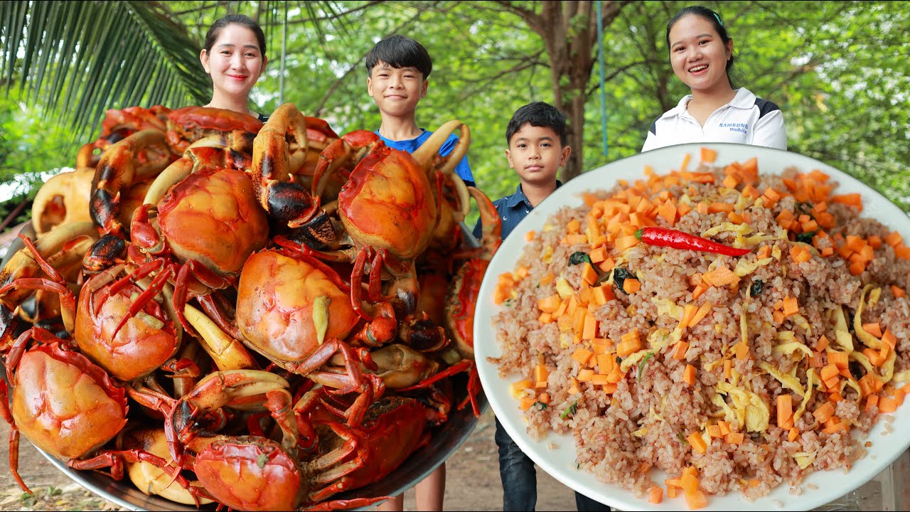 big-leg-rice-field-crab-cooking-tasty-duck-eggs-stir-fry-rice-with