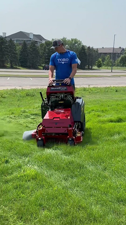 32” Toro Grandstand