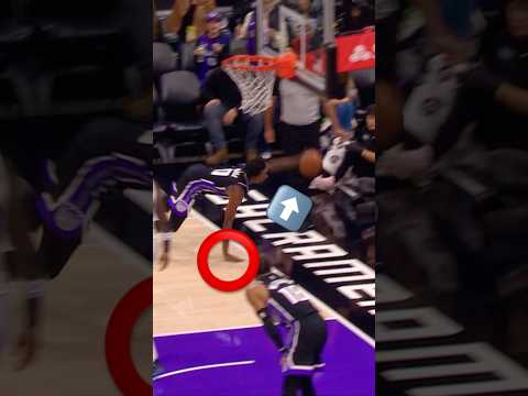 Malik Monk with elite hustle!