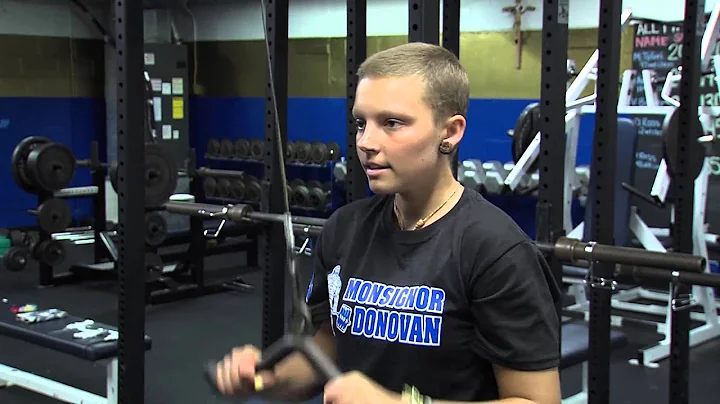 Victoria Breuer powerlifts cancer to return to gym